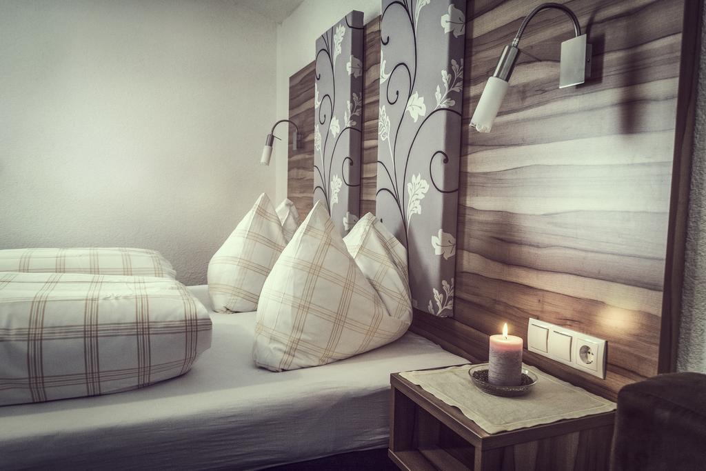 Gasthof Pension Alpenblick Radfeld Room photo